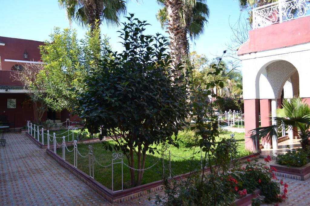 Hotel Riad L' Arganier D' Or Ait el Rhazi Экстерьер фото